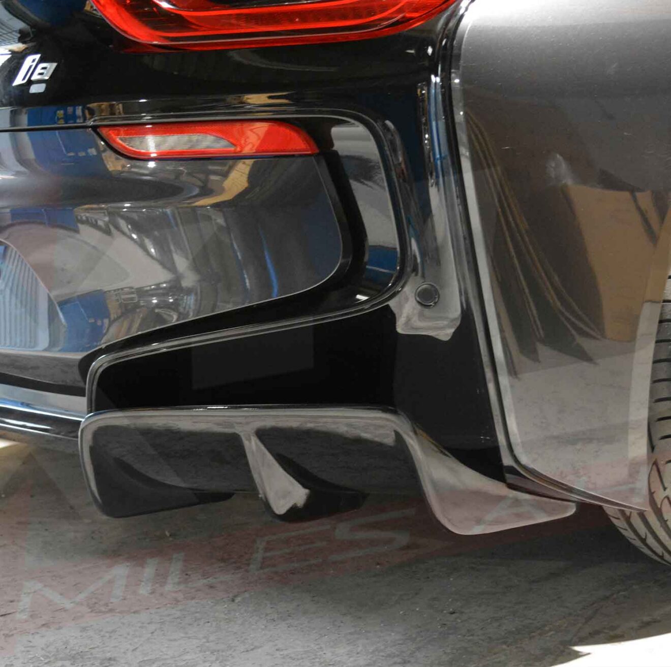 BMW I8 rear diffuser 2014-2019 valance FRP
