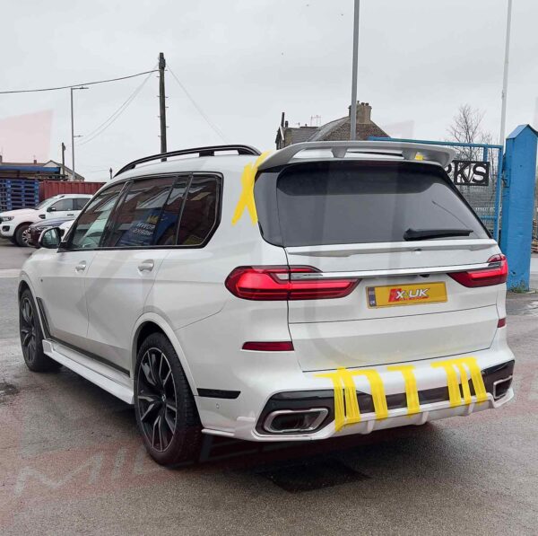 BMW X7 2019-2020 G07 body kit carbon fiber look front splitter diffuser side skirts spoilers