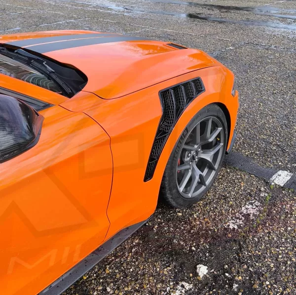 Ford Mustang GT 2018-2022 (facelift) GTD style aluminium front vented wings / fenders